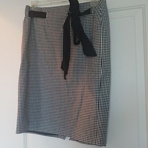 NWT Kenar pencil skirt